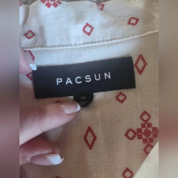 Men's Red & Cream Holiday Button Up by Pacsun Sz Med - Picture 4 of 8